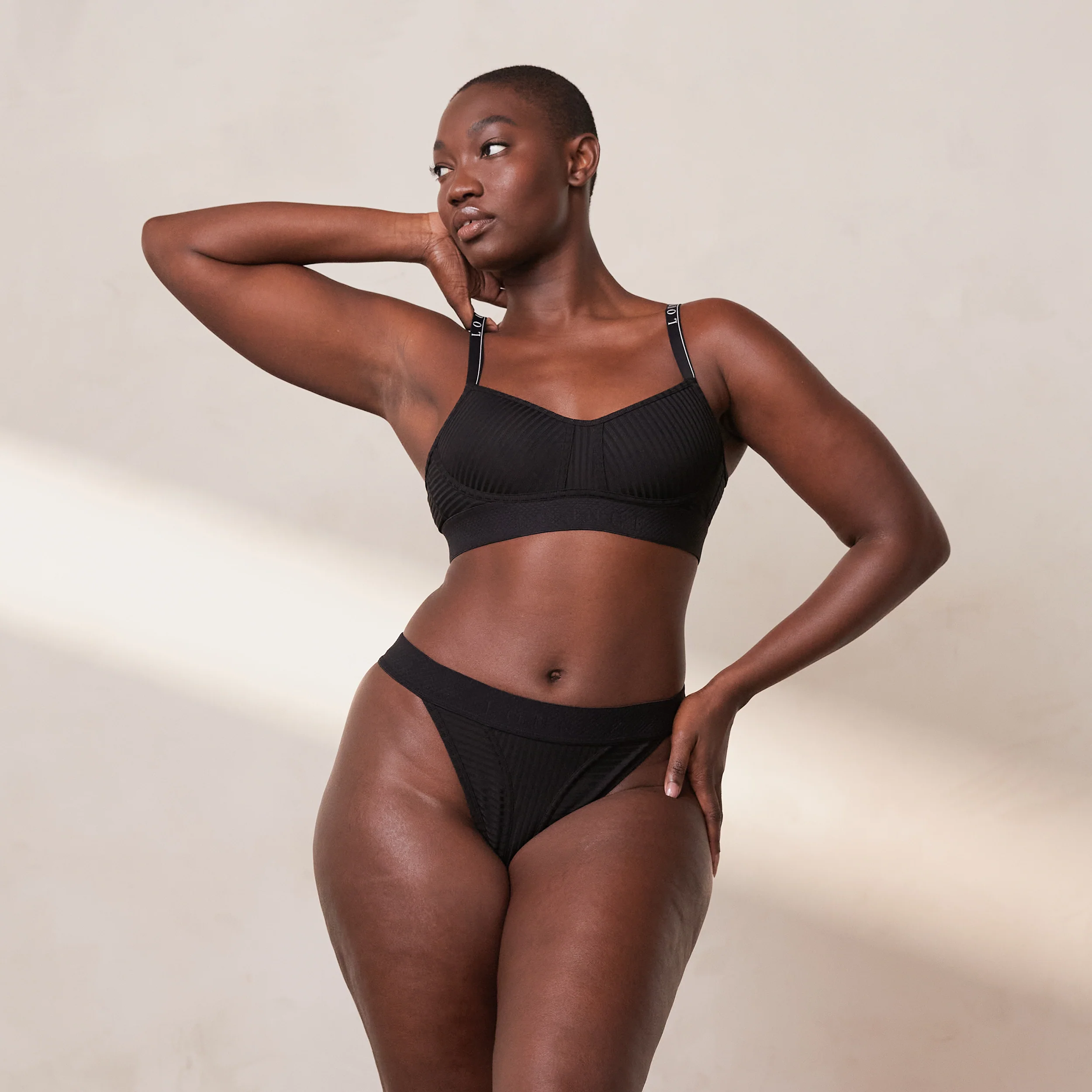 Bare Bra  - Black - Image 7