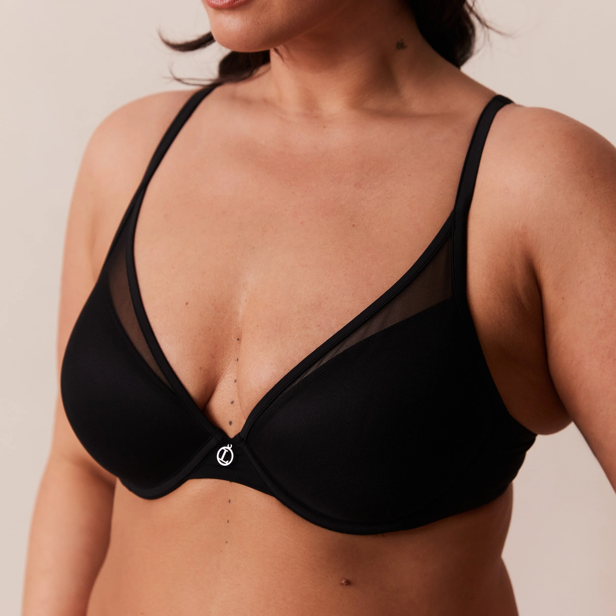 Classic Plunge T-shirt Bra  - Black - Image 10