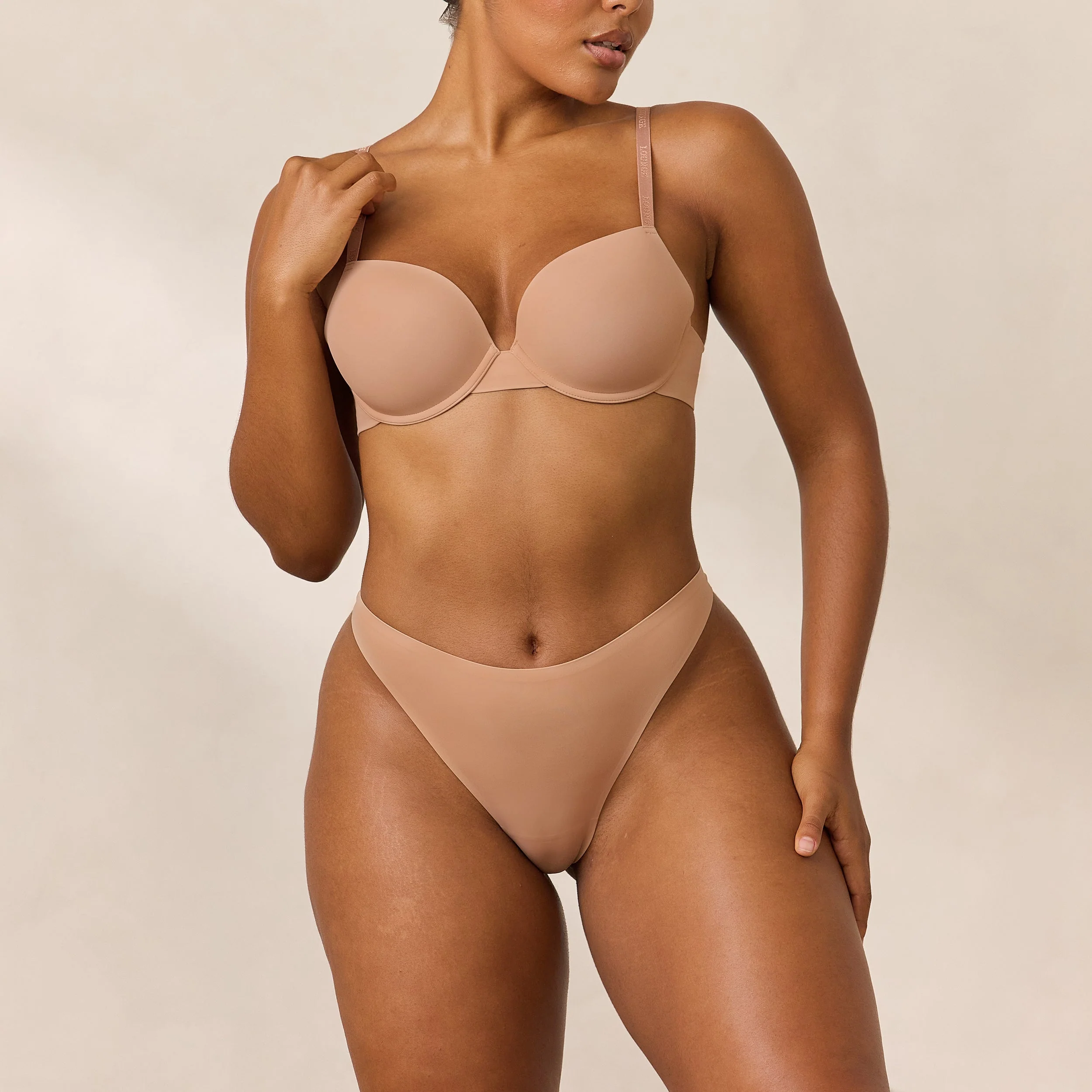 Invisible Form T-Shirt - Honey - Image 4