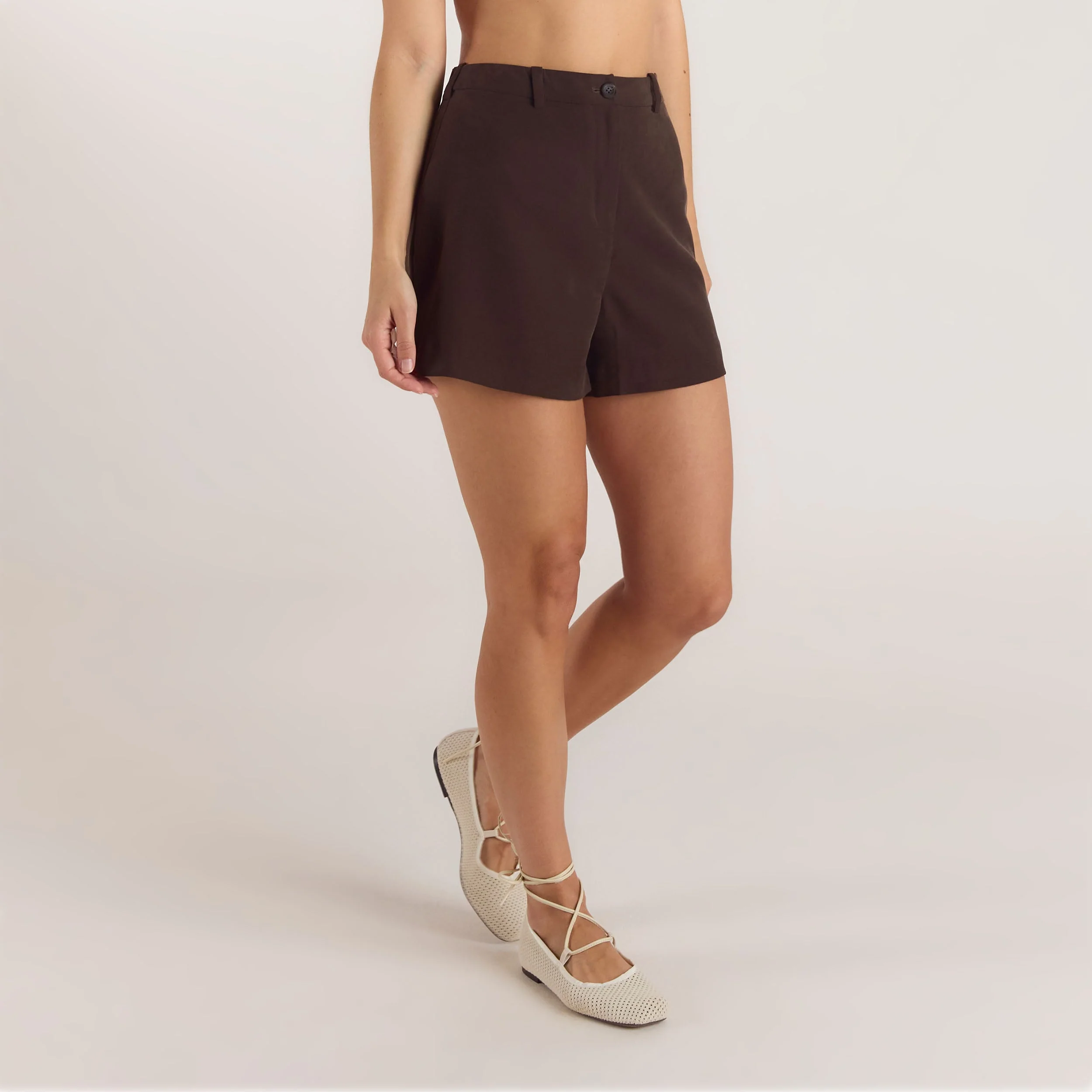 High-Waisted Tailored Shorts - Chocolate - Image 6