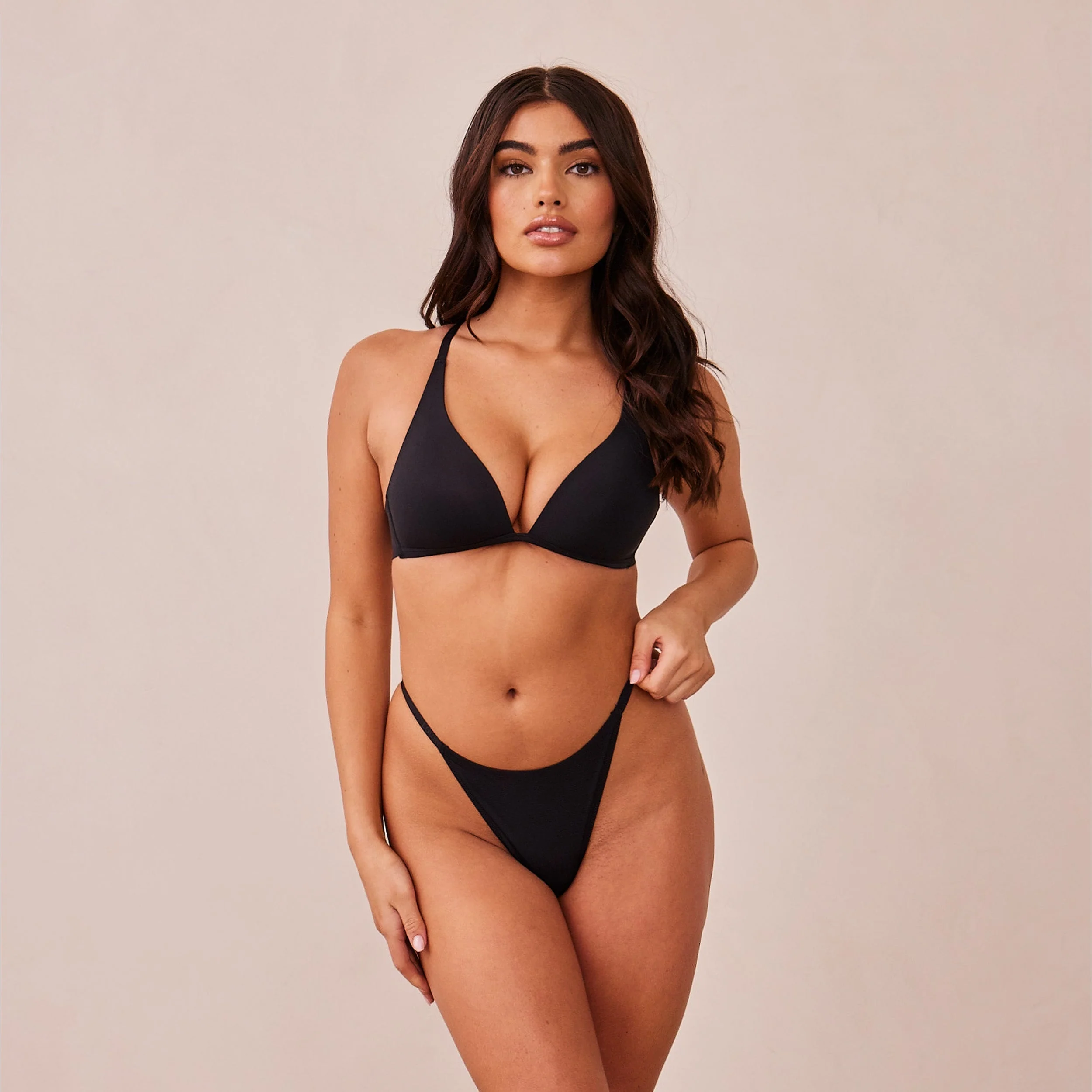 Light Non-wire Plunge T-shirt Bra  - Black - Image 6