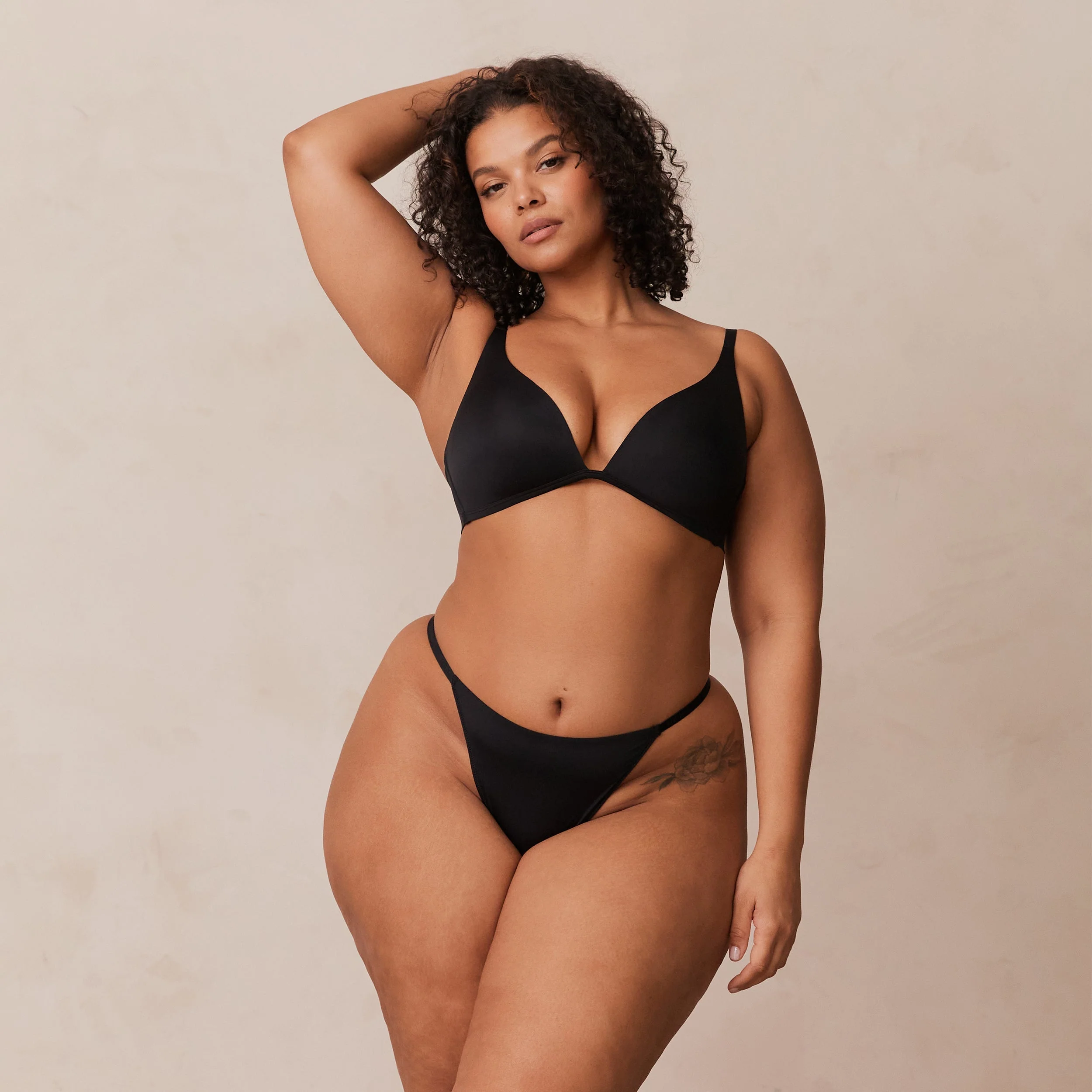 Light Non-wire Plunge T-shirt Bra  - Black - Image 7