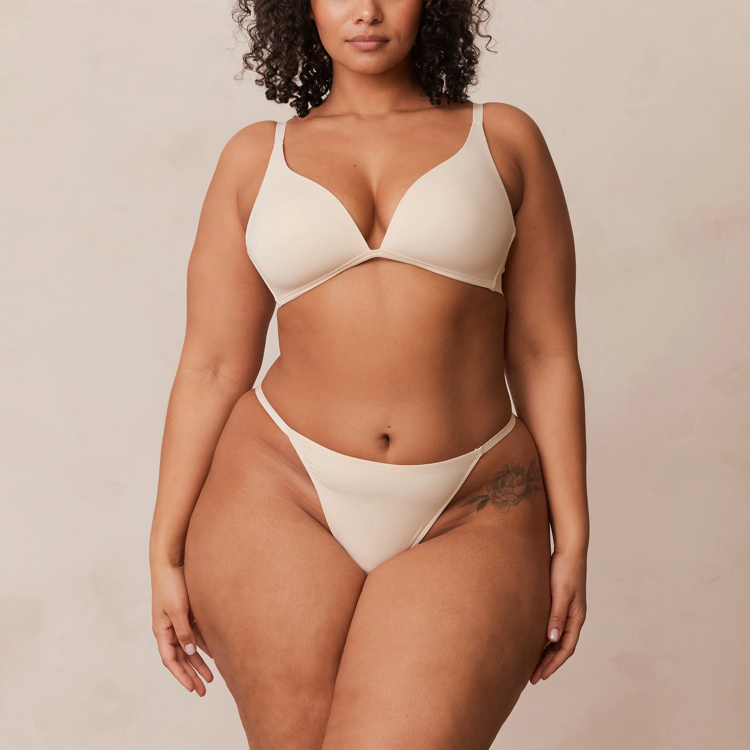 Light Non-wire Plunge T-shirt Bra  - Latte - Image 9