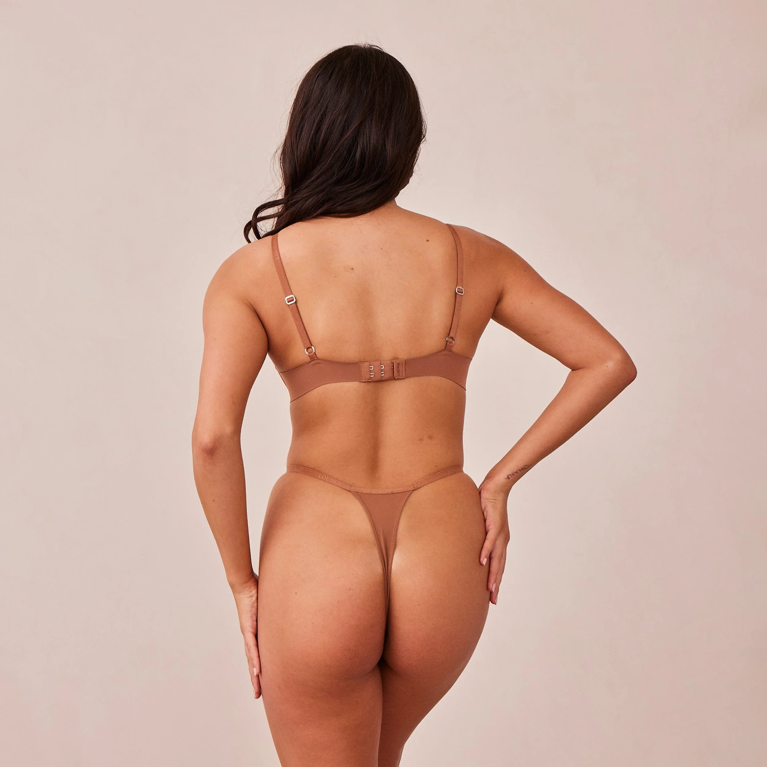 Light Non-wire Plunge T-shirt Bra  - Mocha - Image 2