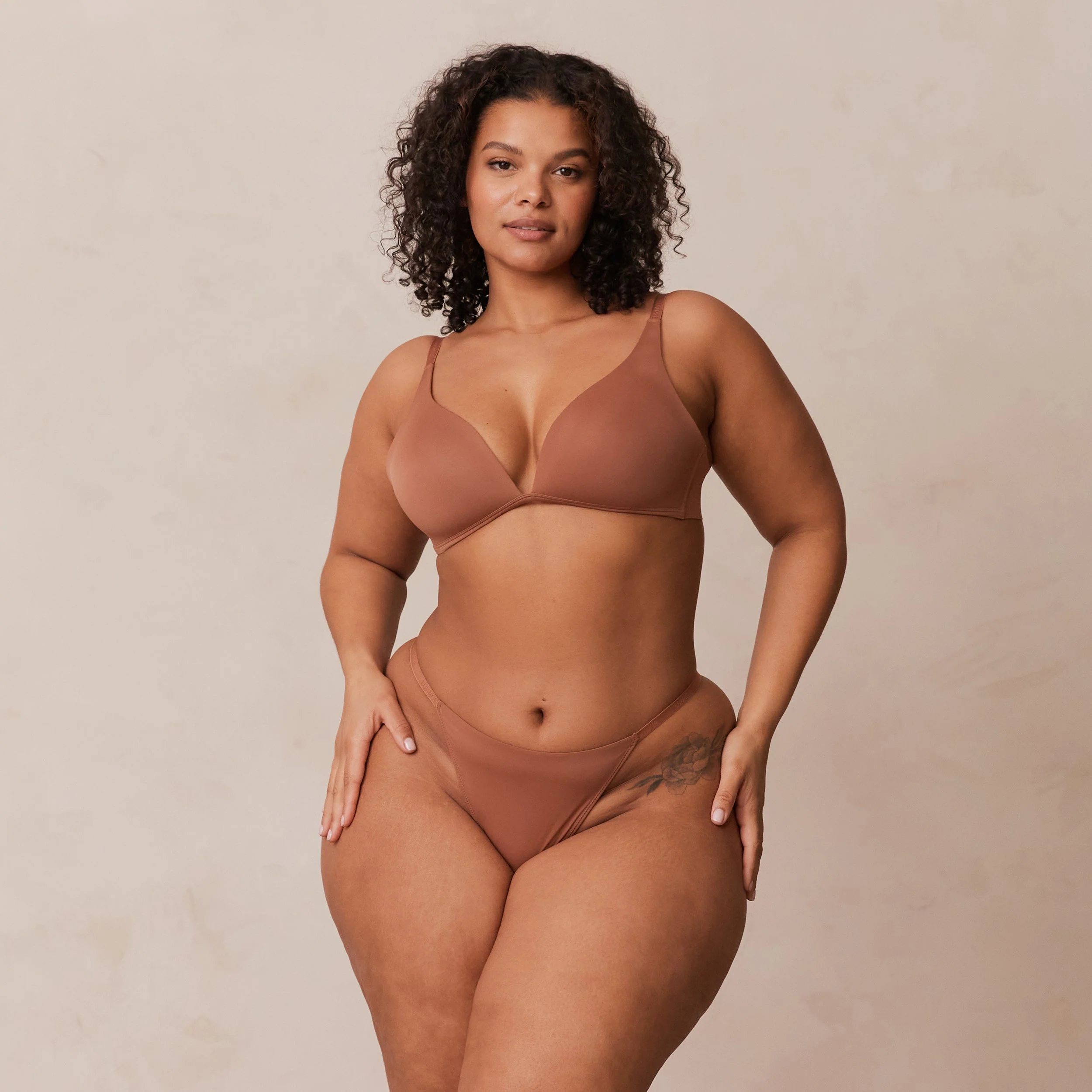Light Non-wire Plunge T-shirt Bra  - Mocha - Image 7