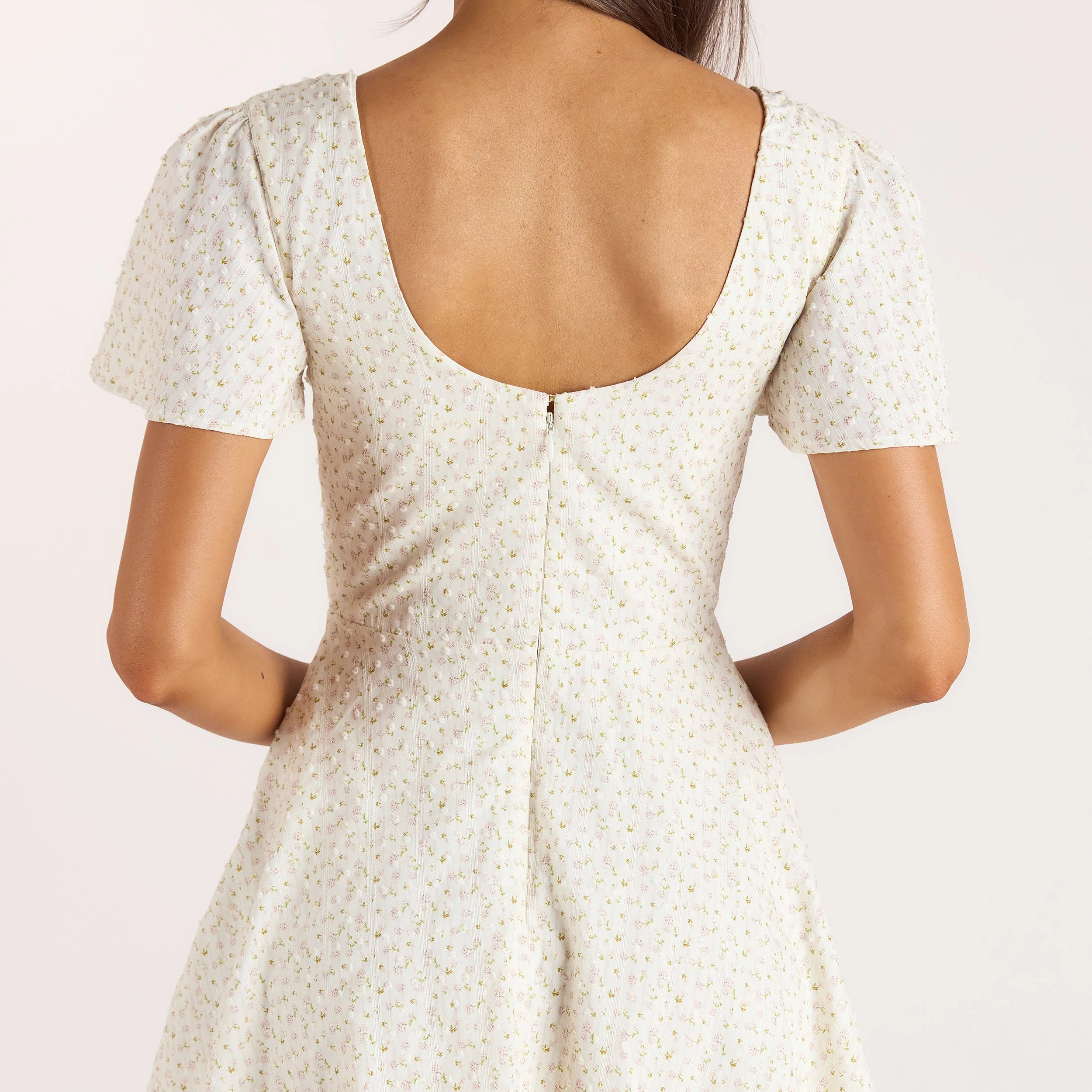 Short-Sleeve Lace Mini Dress - Cream Floral - Image 3