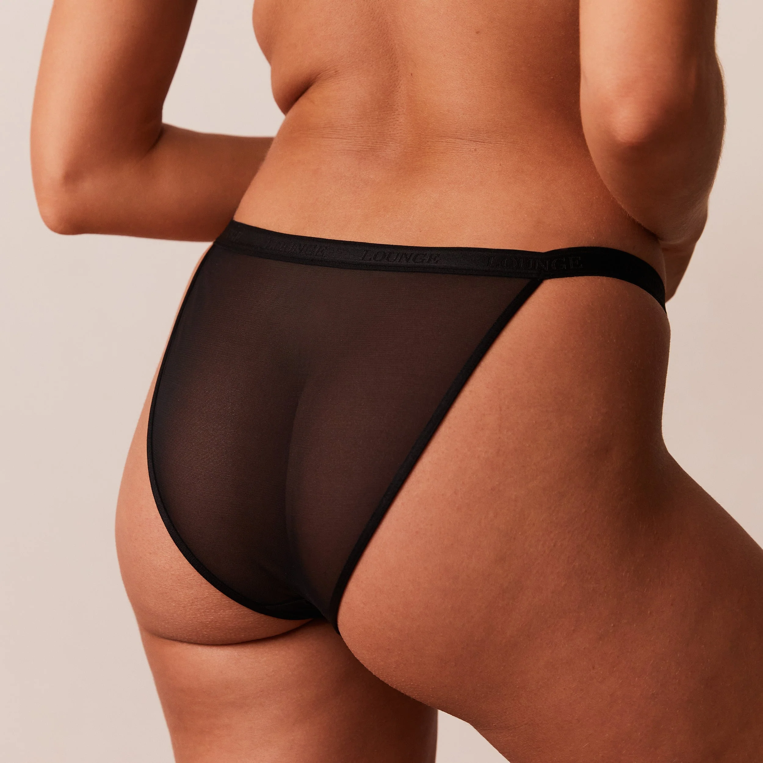 Smooth Mesh T-shirt Bra  - Black - Image 12
