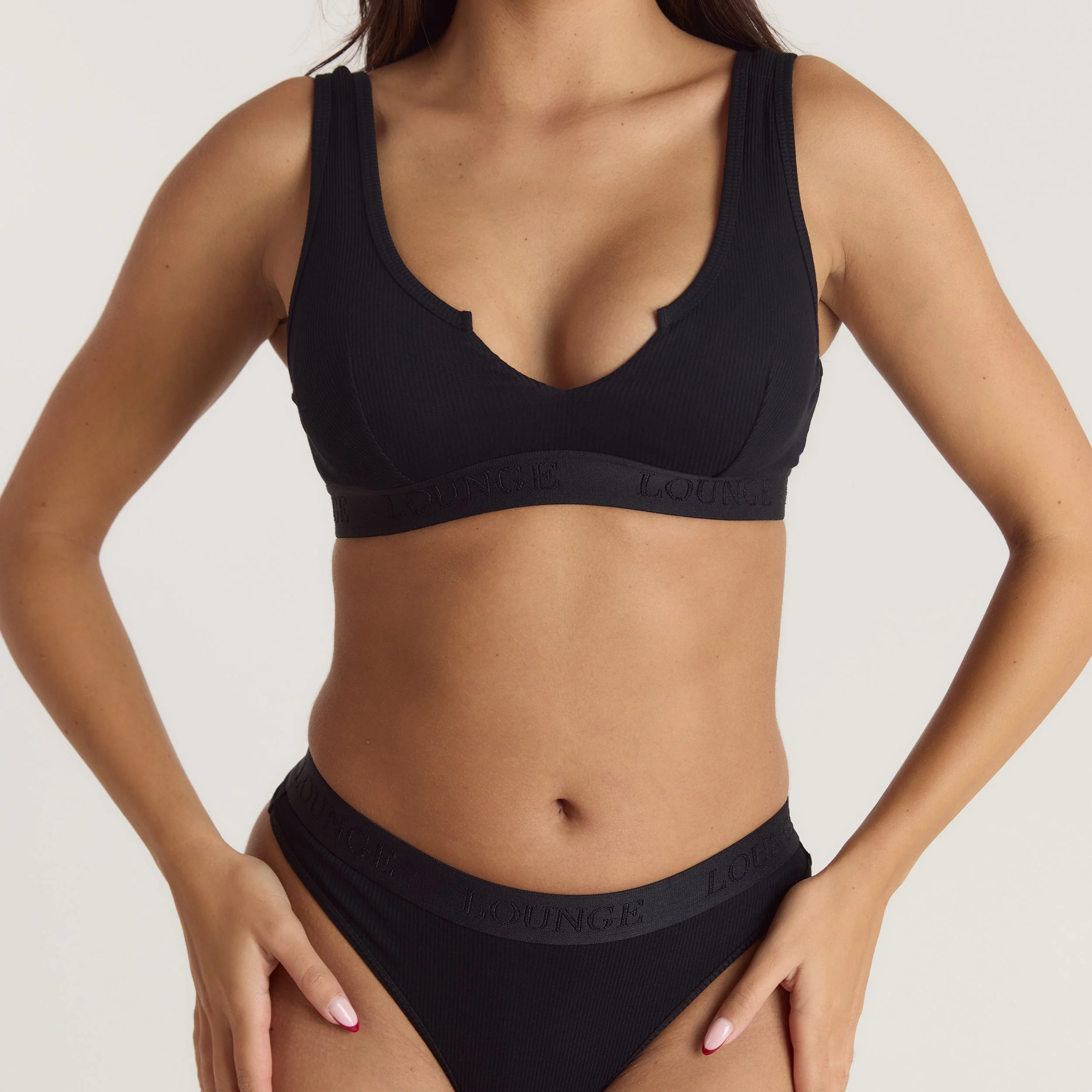 Soft Ribbed Push-Up Bralette - Black - Image 4