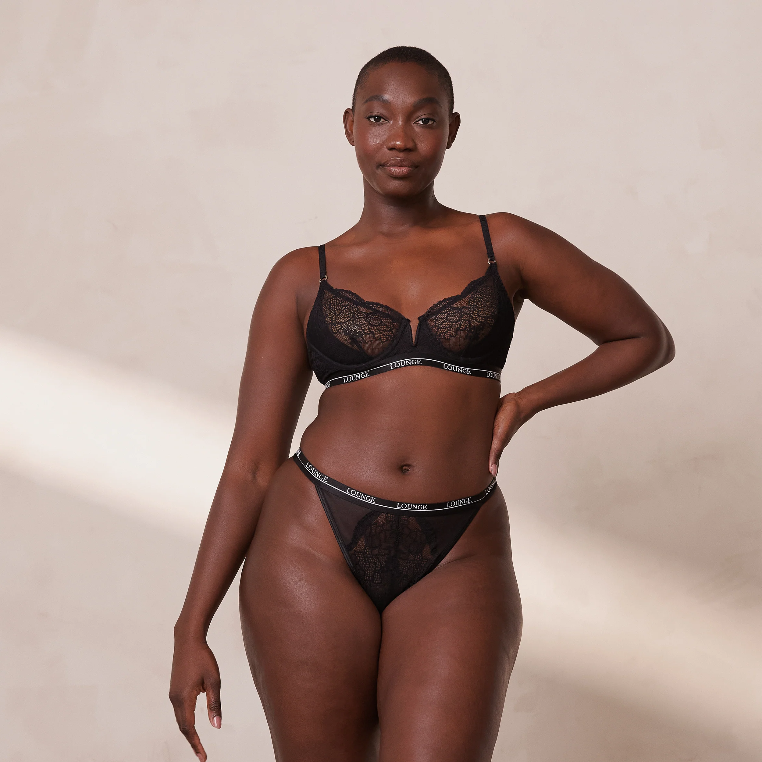 Royal Balcony Bra - Black - Image 7