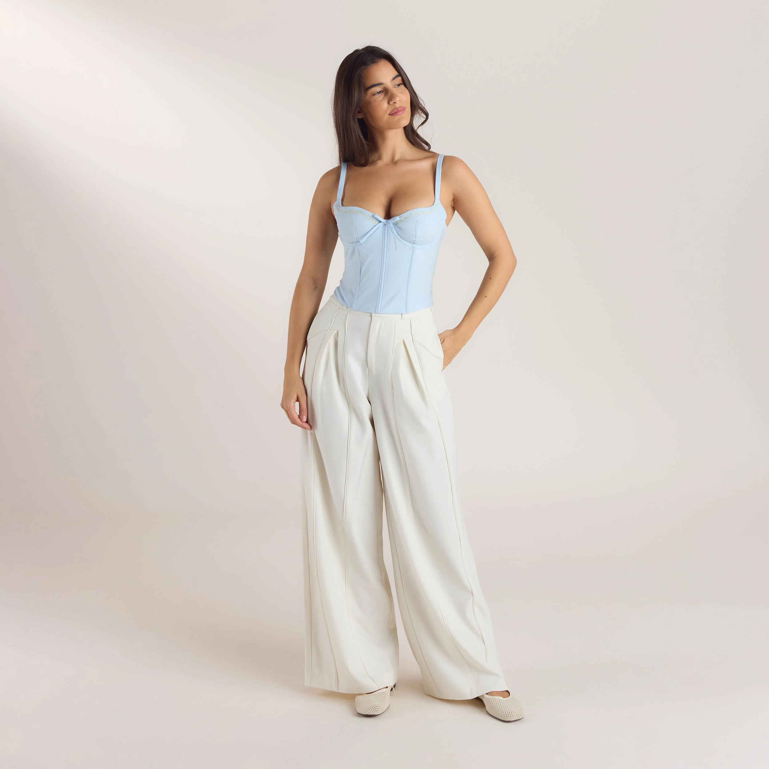 Wide-Leg Pleat Detail Pants - Off White - Image 3