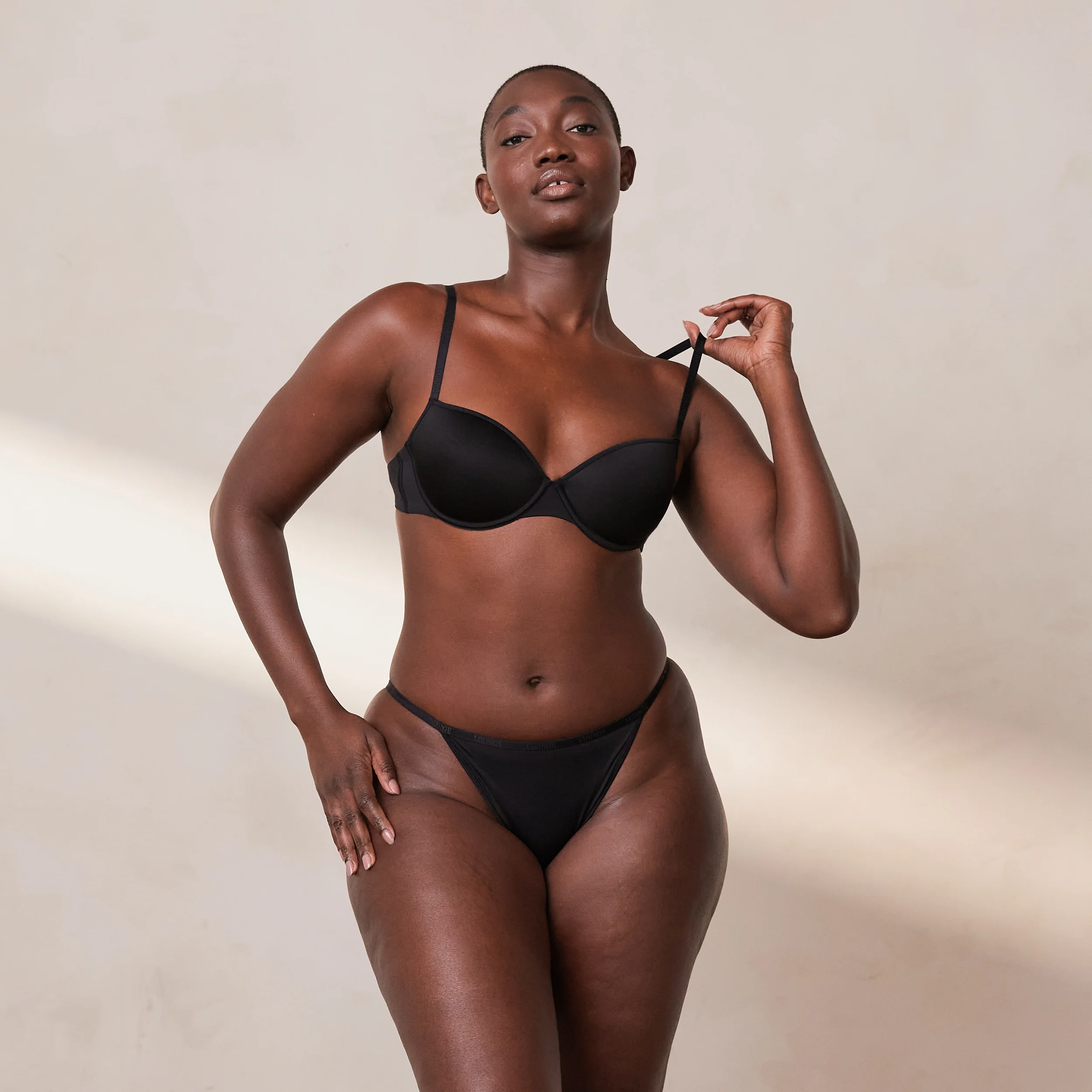Your Everyday T-shirt Bra  - Black - Image 19