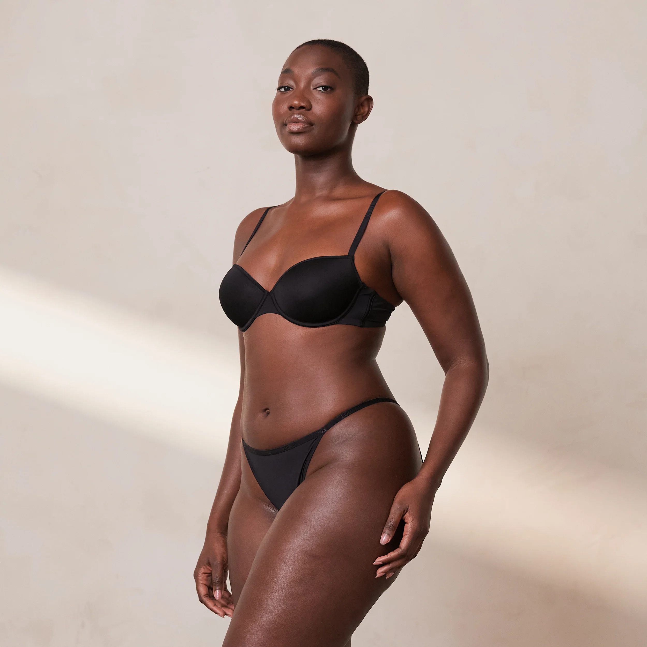 Your Everyday T-shirt Bra  - Black - Image 23