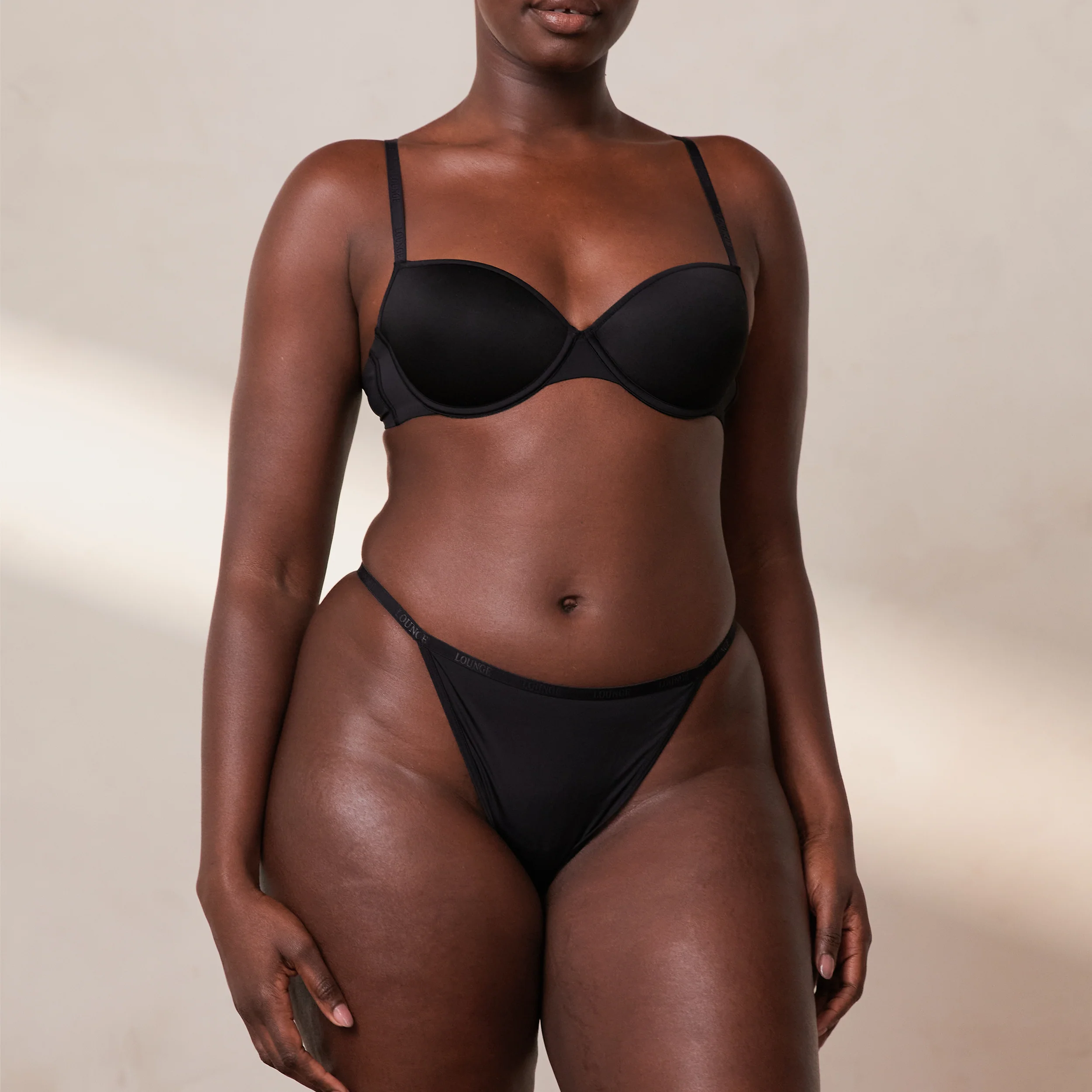 Your Everyday T-shirt Bra  - Black - Image 7